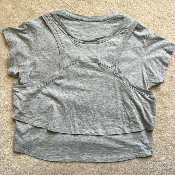 Lululemon cropped tee grey double layered size 8 medium - Picture 3 of 4